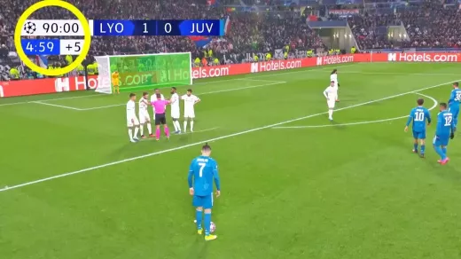 ما هي المدة القياسية لمباراة كرة القدم؟